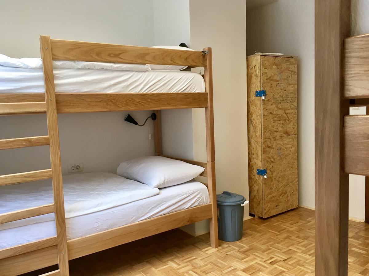 Kva Hostel *